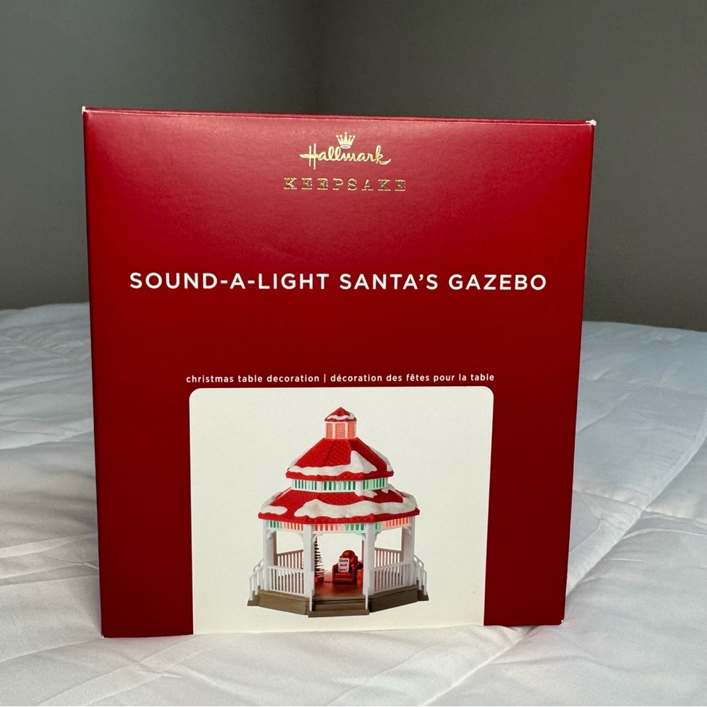 Hallmark Keepsake Sound-A-Light Santa's Gazebo - Festive Red and White